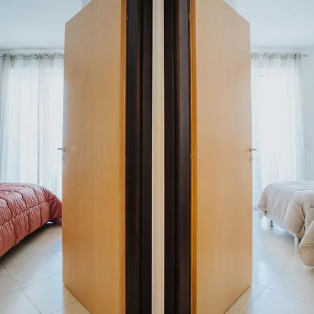 Dimora Donna Matilde بيت ضيافة